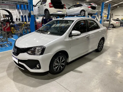 ETIOS XLS SEDAN-2022