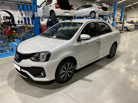 ETIOS XLS SEDAN 2022- imgN°4