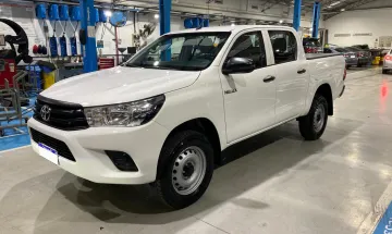 TOYOTA HILUX DX 4X2 2023
