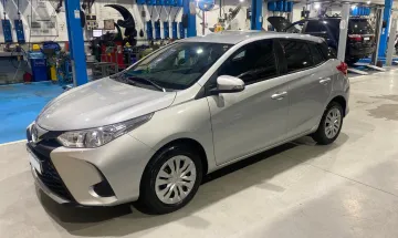TOYOTA YARIS XS 2025