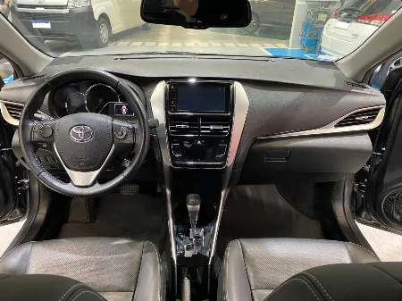 YARIS XLS SEDAN PACK 2021- imgN°4