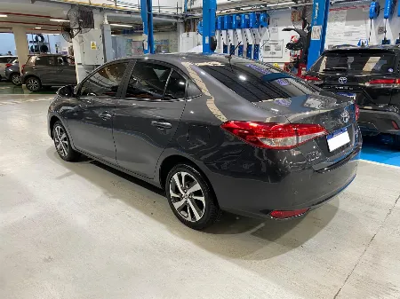 YARIS XLS SEDAN PACK 2021- imgN°5