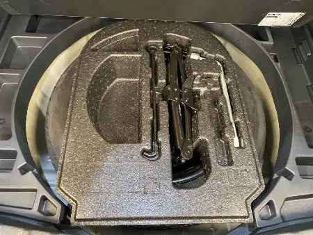 COROLLA CROSS XEI 2024- imgN°8