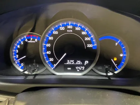 YARIS XLS 4P CVT 2024- imgN°8