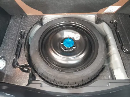 YARIS XLS CVT 2023- imgN°3
