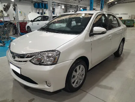 TOYOTA ETIOS SEDAN XLS 2016- imgN°2